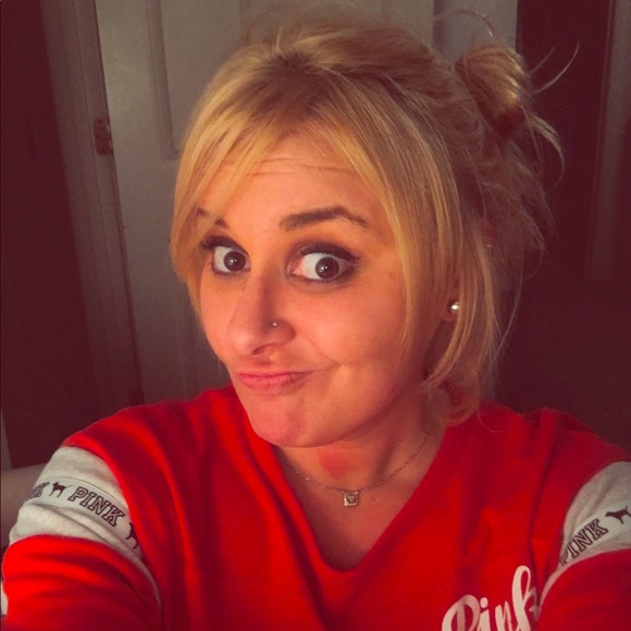 Meet your Posher, Megan - Picture 1 of 1